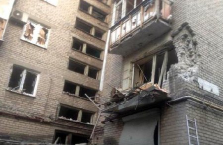 В Донецке очередную школу  обстреляли из «Града»