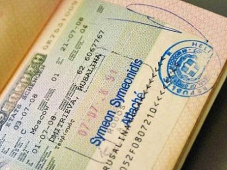 Четыре страны ЕС выдают жителям Крыма визы, игнорируя запрет