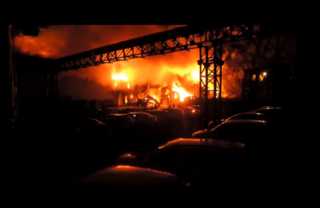 Киевские подпольщики подожгли вещевой склад Президентского полка