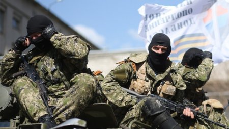 Перемирие в Донбассе: Нацгвардия стягивает технику к Луганску, ополчение не падает духом