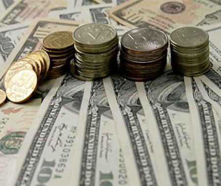 На открытии торгов биржевой курс доллара опустился ниже 53 рублей