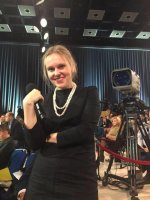 «Девушка с микрофоном» назвала вопрос репортера «Укропа» самым острым