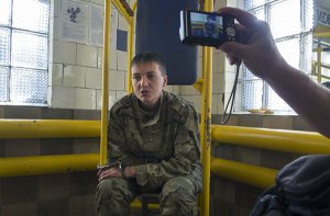 Летчица Савченко продолжит голодовку до своего освобождения