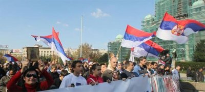 В Болгарии и Сербии идут призывы к своим правительствам брать пример с Греции