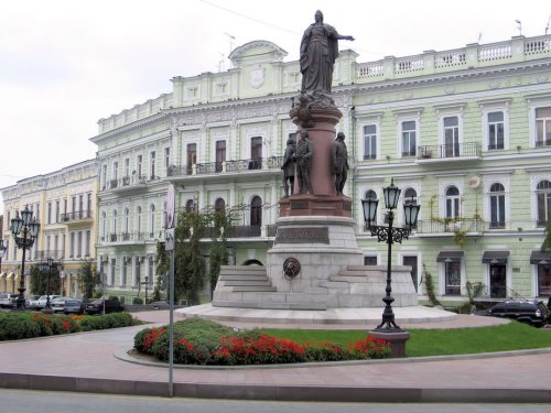 Памятник Екатерине возьмут под вооружённую охрану