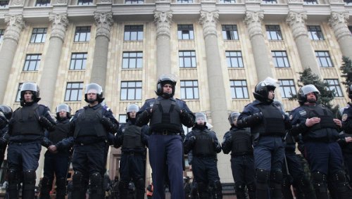 При взрыве на шествии в Харькове два человека погибли, 15 ранены 