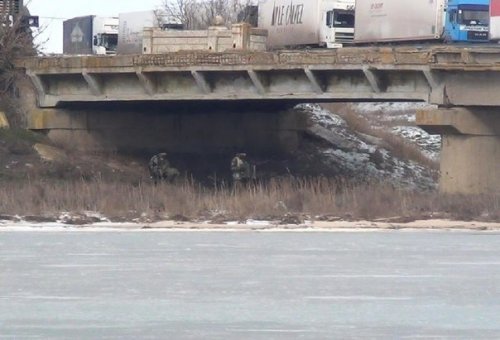 Украина заминировала мосты и автодороги на  границе с Республикой Крым