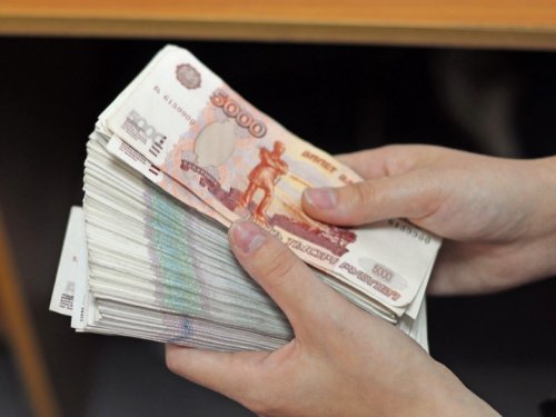 Пенсии и зарплаты в ЛНР будут выплачиваться в рублях