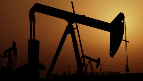 Мировые цены на нефть замедлили рост на данных по запасам в США
