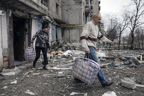 Почти треть украинцев готовы уехать из своей страны