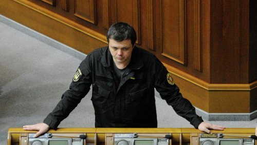 Семенченко призвал украинцев задуматься о смене власти в стране