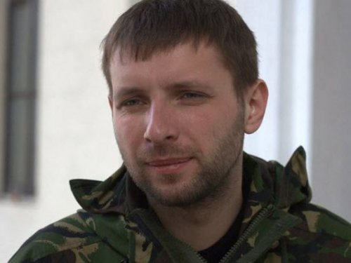 Сотник Парасюк предложил сформировать батальон из геев и отправить его в зону АТО