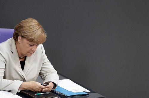 Прокуратура Германии прекратила расследование о прослушке телефона Меркель