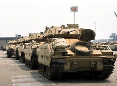 США готовятся к войне с Россией, стягивая свои танковые войска в Европу 