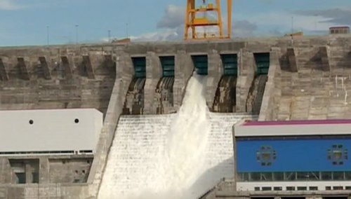 В Сибири стремительно строится Богучанская ГЭС - гордость российской энергетики
