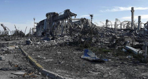 В завалах аэропорта Луганска нашли склад американского оружия