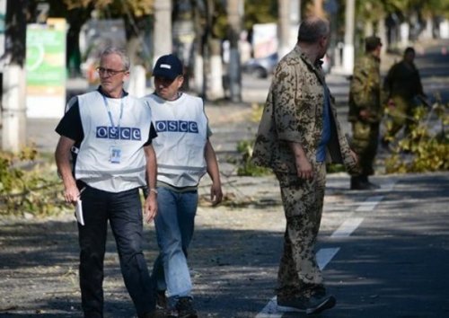 Миссия ОБСЕ попала под обстрел в луганском городе Счастье