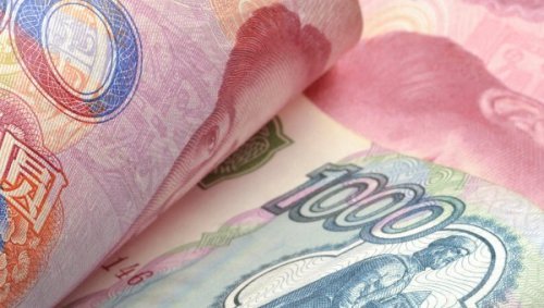 Банк Китая разрешил использовать рубль наравне с юанем в Суйфыньхэ