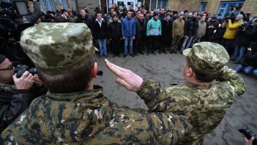 Украина заканчивает шестую, последнюю в 2015 году волну мобилизации 