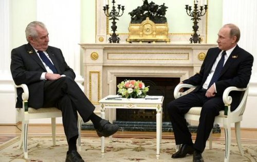 Президент Чехии на встрече с Владимиром Путиным отказался от переводчика и говорил по-русски
