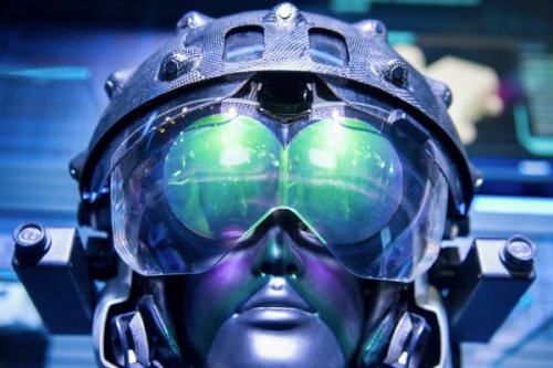 Шлем пилота Т-50 стал воплощением фантастики