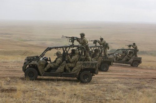 Учения "Центр-2015" показали умение армии управлять современным оружием
