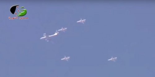 В сирийском небе замечены бомбардировщики в российской раскраске