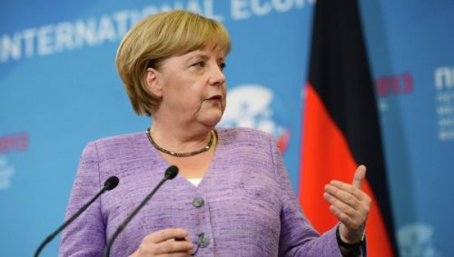 Немцы стали сомневаться в Ангеле Меркель из-за политики с беженцами 