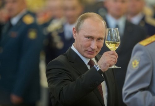 Франция: Путин стал королём международной шахматной партии