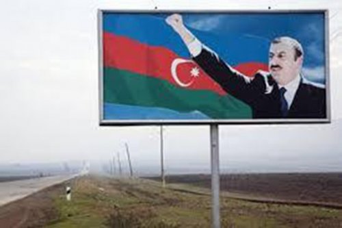 "Выборы в Азербайджане нанесли мощный удар по прозападным партиям"