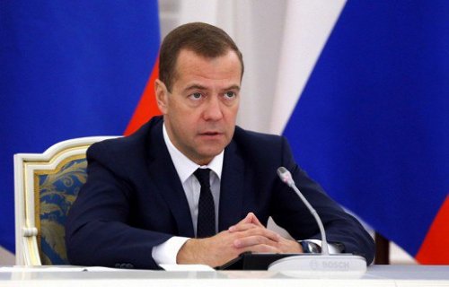 Медведев заявил о неизбежности повышения пенсионного возраста