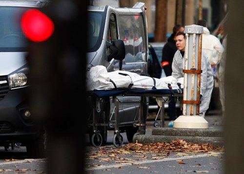 Олланд обвинил "Исламское государство" в организации терактов в Париже