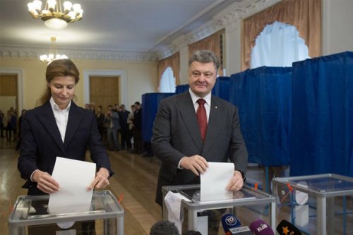 Украинские выборы отличились низкой явкой и «возвращением Коломойского»