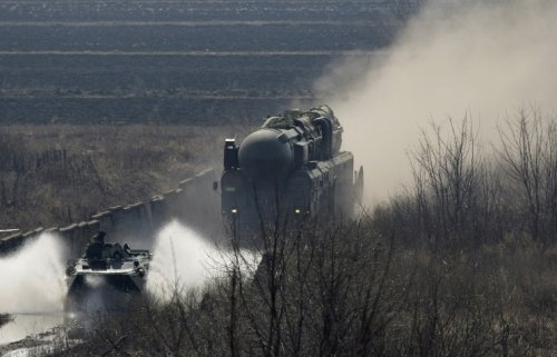 В России испытали баллистическую ракету "Тополь" с новым боевым оснащением