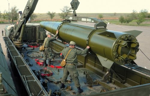 ВС России получили шестой комплект ракетного комплекса "Искандер-М"
