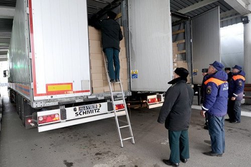 Татарстан отправил в обесточенный Крым колонну с гуманитарной помощью