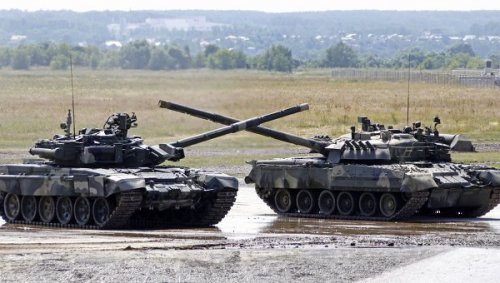 Командующий сухопутными силами: Иран намерен закупить у РФ танки Т-90 