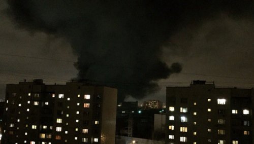 Площадь пожара на заводе в Москве около 15 тысяч кв метров 
