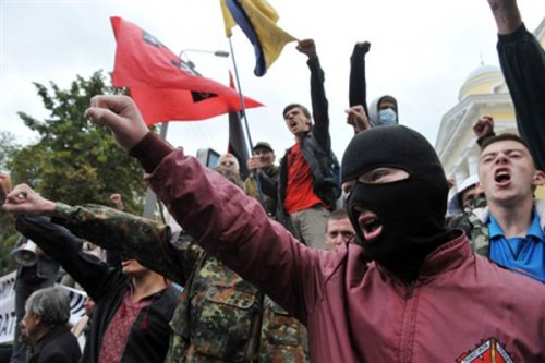 О силах, которые еще могут отрезвить Киев