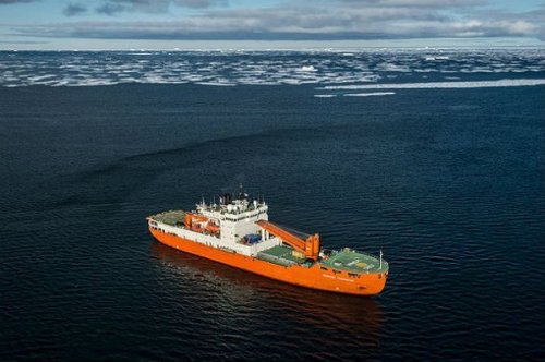 Россия создаст в Арктике единую систему управления кораблями и самолетами