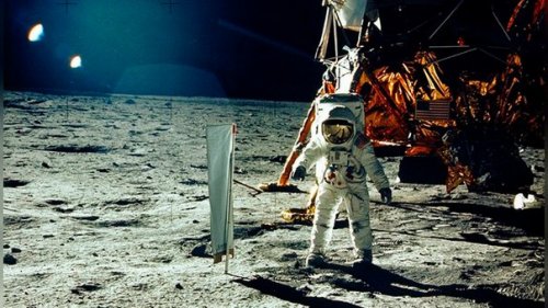 Человек, похожий на Кубрика: Астронавты «летали» на Луну в моем павильоне