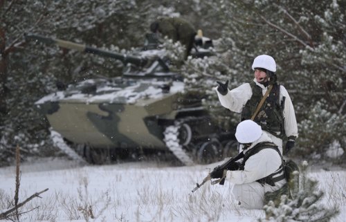 ВДВ России в 2015 году получили более 400 единиц новой и модернизированной боевой техники