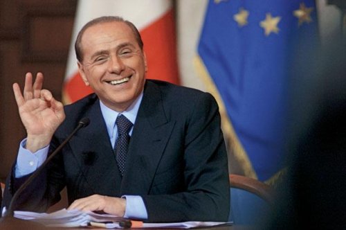 Сильвио Берлускони решил снова вернуться в политику