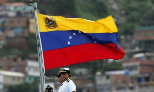 В Венесуэле объявлено чрезвычайное экономическое положение на 60 дней