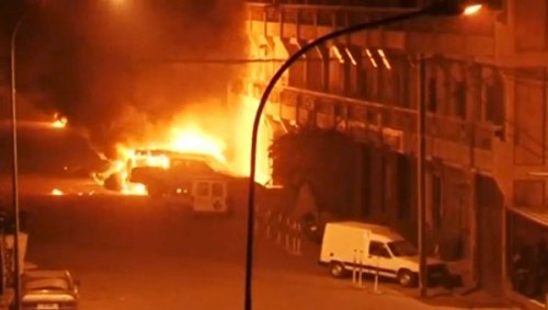Более 60 заложников выведены из захваченного отеля в Буркина-Фасо