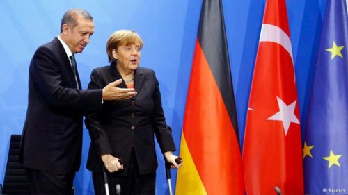 Handelsblatt: Эрдоган нужен Меркель, чтобы остаться у власти 