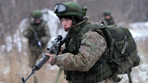 Российские войска получат более 50 тысяч комплектов "Ратник" в 2016 году