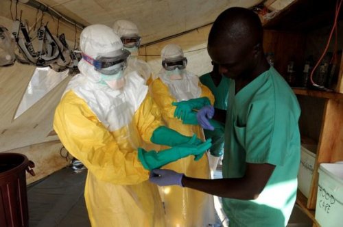 Россия подарила Гвинее лабораторию для борьбы с Эболой