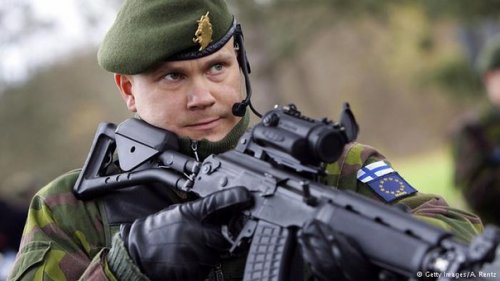 Финляндия направит военных на границу с Россией