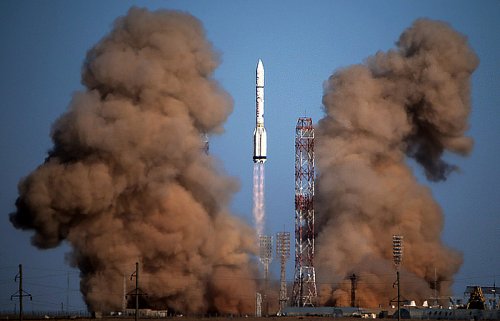 Ракета "Протон" вывела европейский спутник связи на целевую орбиту